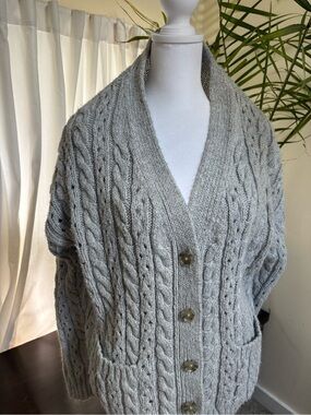 GAP Light Gray Cable Knit “Boyfriend” Cardigan Sweater